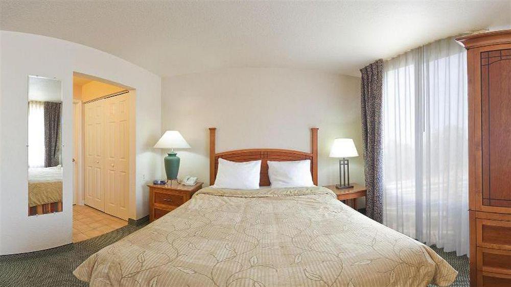 Staybridge Suites Lincolnshire By Ihg Dış mekan fotoğraf
